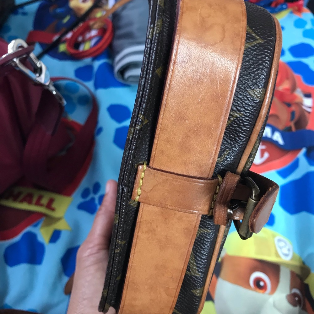 Authentic Louis Vuitton - Picture 5 of 8